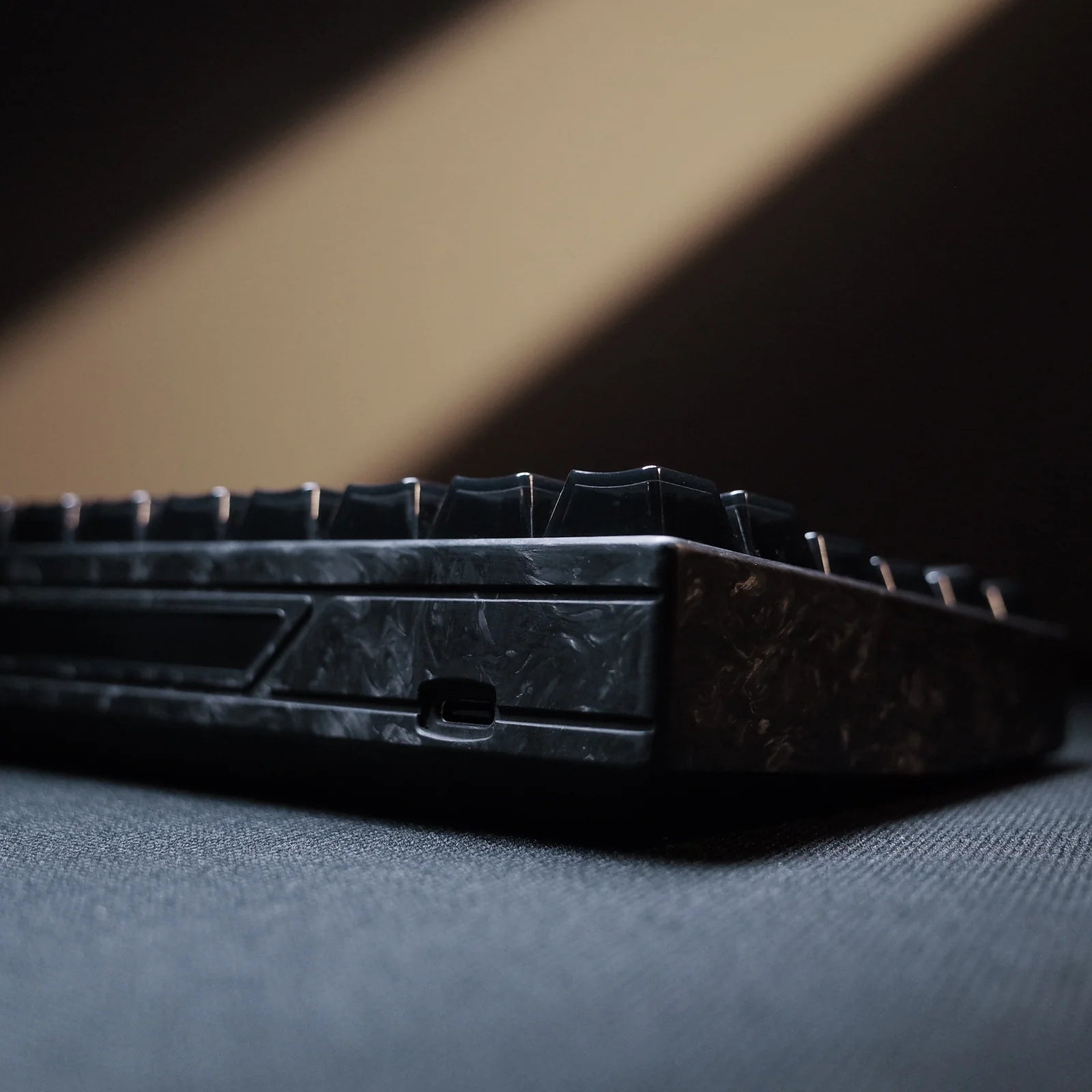 WLMOUSE YING75 HE Forged Carbon Fiber Keyboard