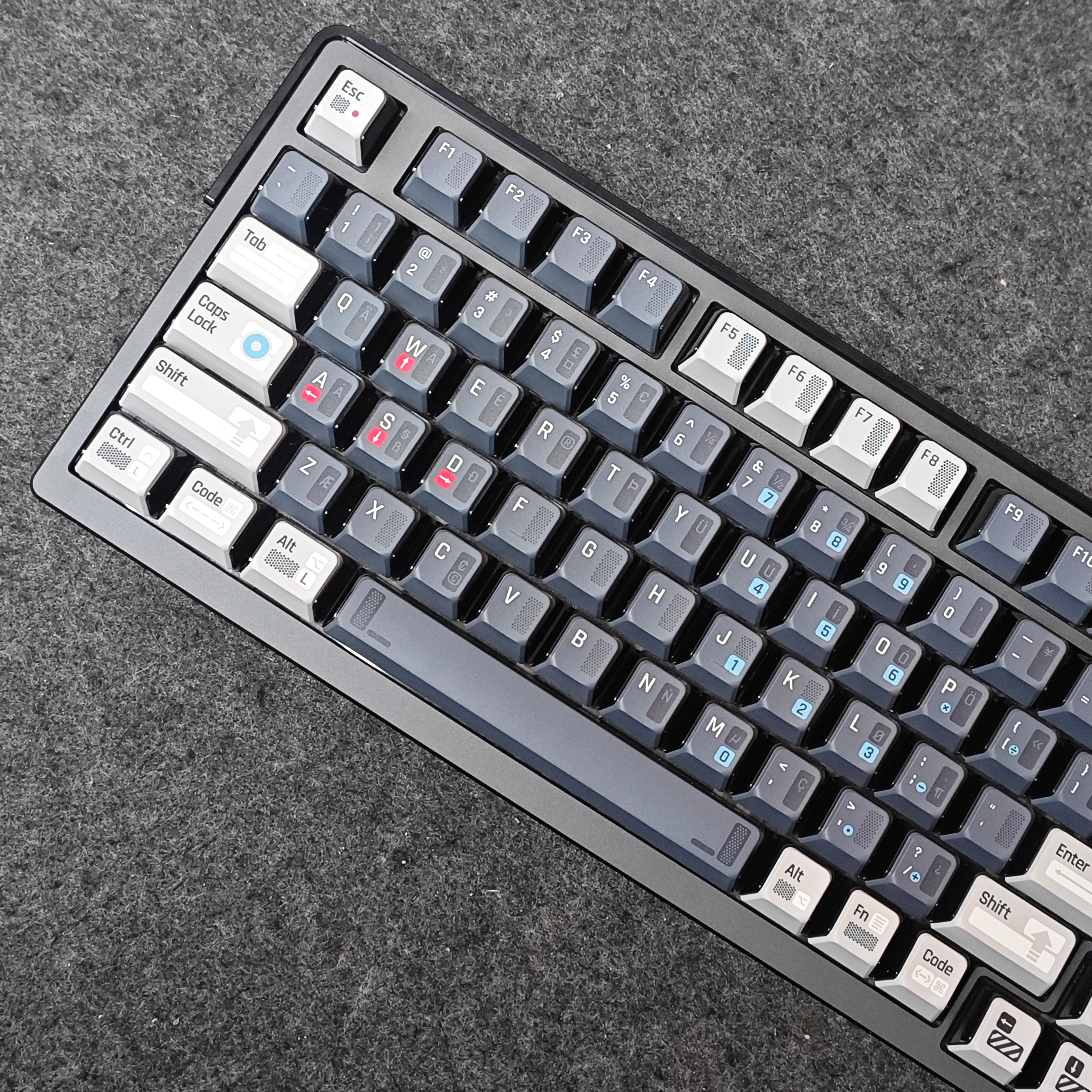 [Custom] [DIY] Asus ROG AZOTH Extreme 75% Wireless Mechanical Gaming Keyboard